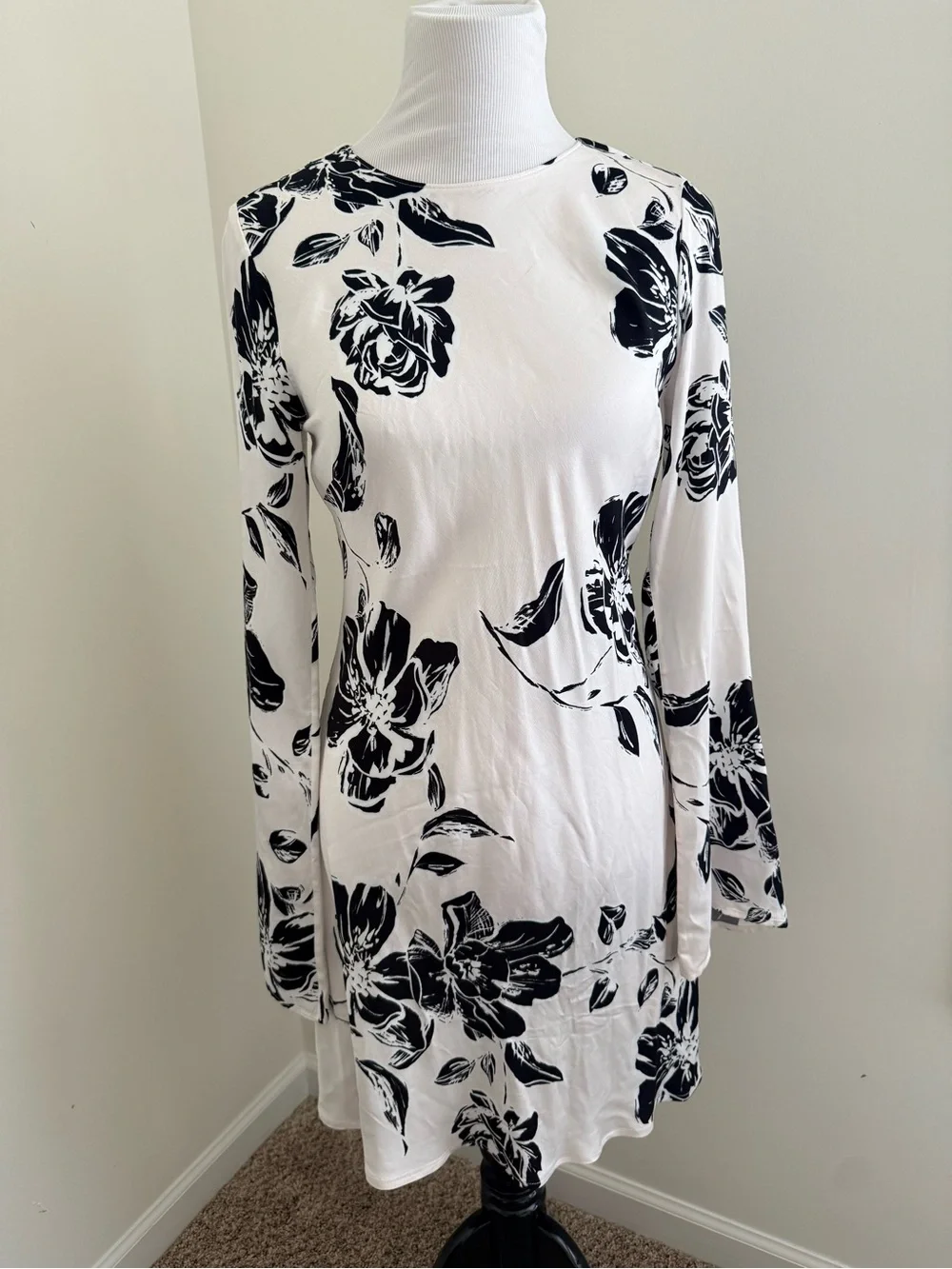 NWT Favorite Daughter The Truly Madly Mini Short Black & White Dress Size Medium